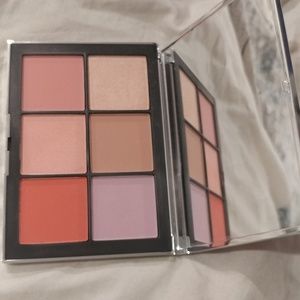 NARS Wanted 1 Cheek Palette